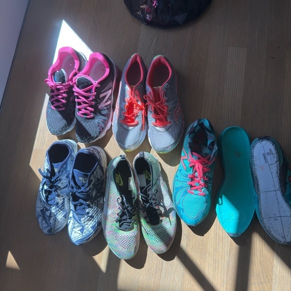 Bundle of five women’s Sneakers: Nike/ New Balance/ Saucony - Picture 8 of 12